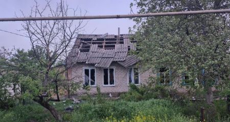 У поліції показали наслідки обстрілів прифронтових громад Дніпропетровщини за минулу добу (ФОТО)