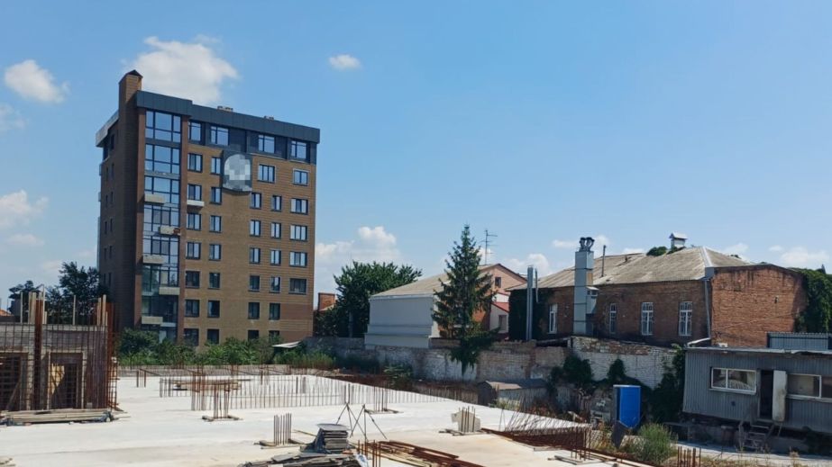 В Днепре прекратили незаконное строительство элитного ЖК в центре города (ФОТО)