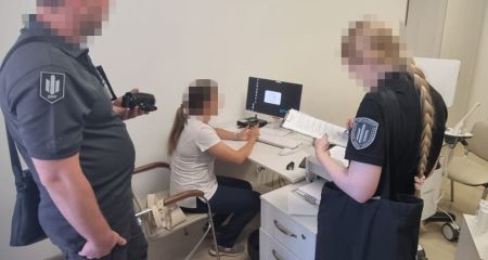 В Днепре чиновник ВЛК и медсестра подделывали документы для уклонения от службы (ФОТО)