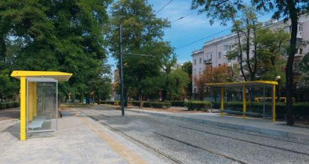 В центре Днепра открыли новые трамвайные остановки почти за 3 миллиона гривен (ВИДЕО)