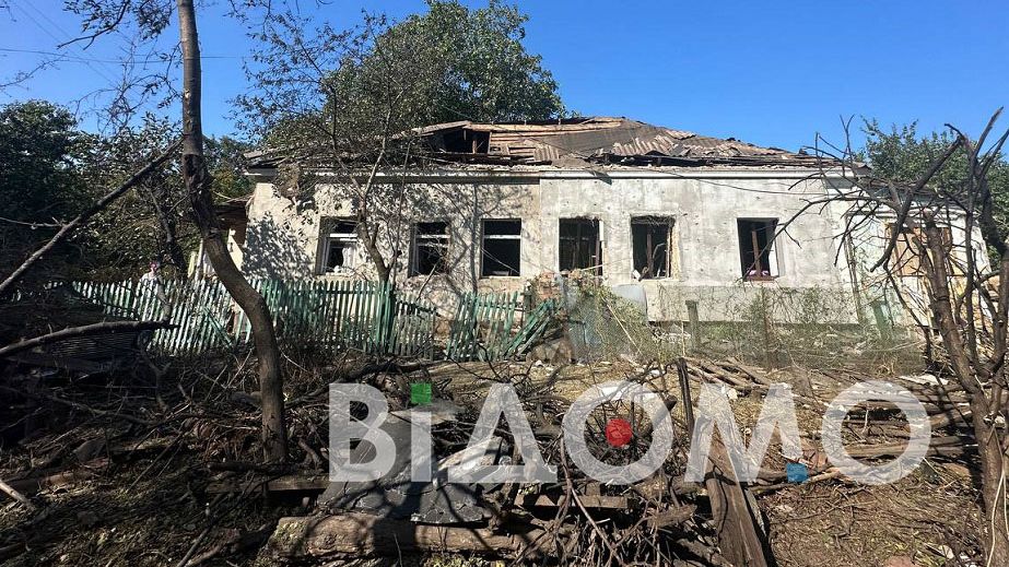 Розбиті будинки і понівечені автомобілі: як виглядають наслідки удару по Кривому Рогу 7 вересня (ФОТО, ВІДЕО)