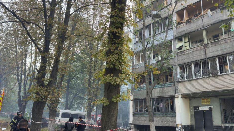 Во время ракетного удара по Днепру была уничтожена квартира оператора "5 канала" (ВИДЕО)