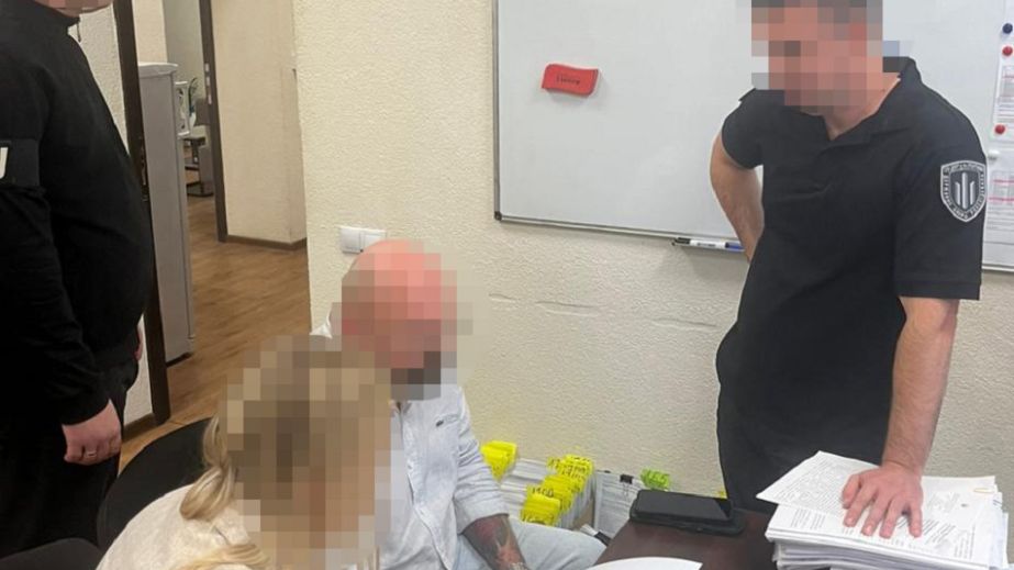Збитки на майже 14 мільйонів: на Дніпропетровщині викрили нову корупційну схему з закупівлі ліжок для військових