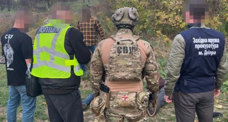 У Дніпрі затримали двох торговців зброєю та боєприпасами (ФОТО)