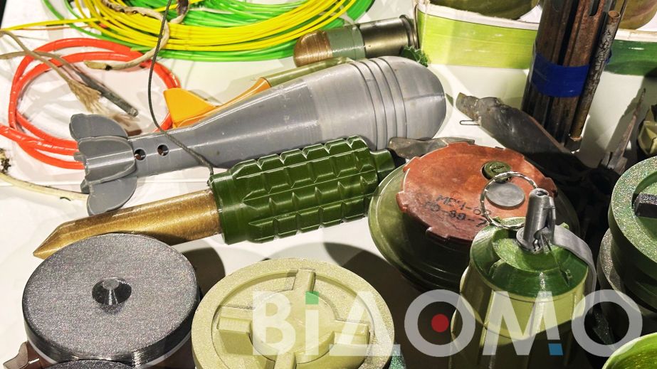 У Кривому Розі посеред вулиці знайшли протитанкову гранату з чекою (ФОТО, ВІДЕО)