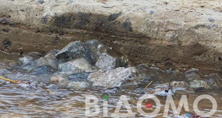 У Дніпрі Бульвар Слави йде під воду (ВІДЕО)