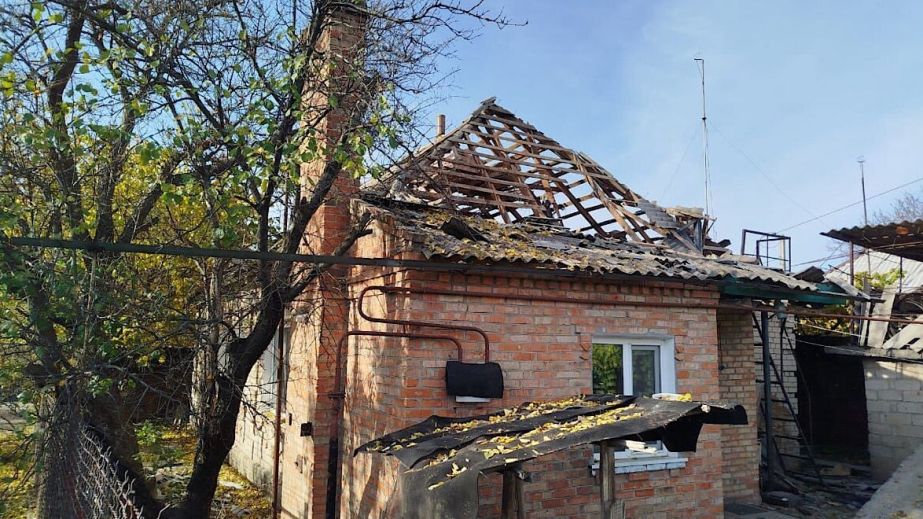 Зруйновані будинки та поранені люди: наслідки ворожих атак на Дніпропетровщину за добу (ФОТО)