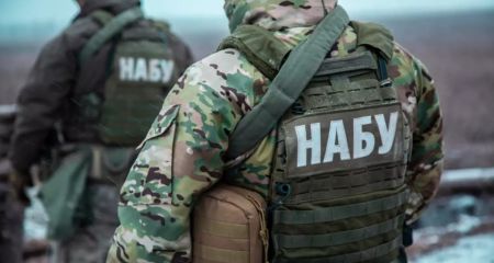 Чи не запускаються зараз сценарії м’якого транзиту влади?