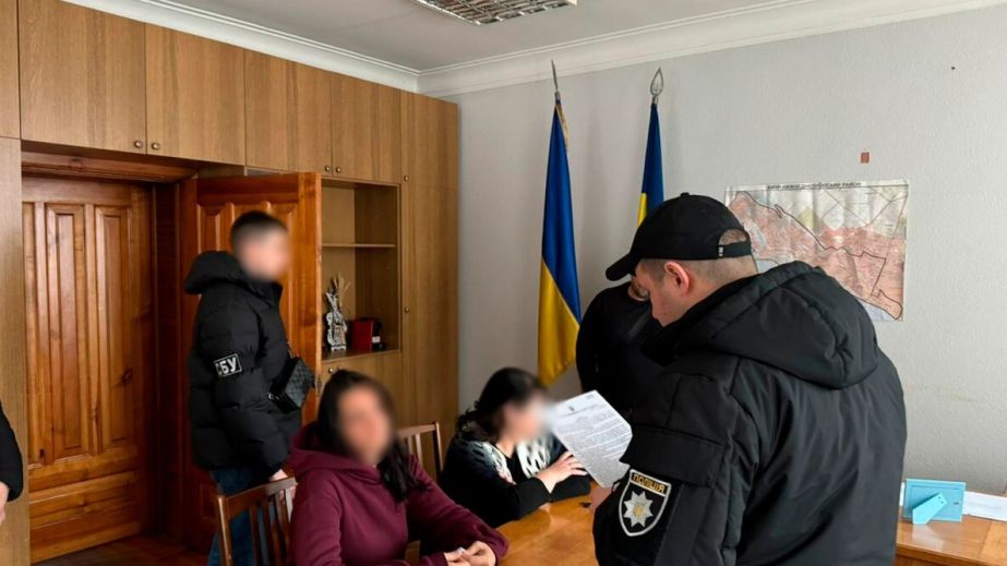 Депутат горсовета Днепра оформил фиктивную командировку и более двух недель отдыхал в Греции (ФОТО)