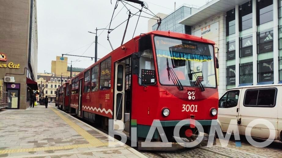 Как в Днепре 15 января курсирует общественный транспорт