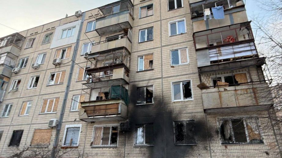 Впродовж дня 15 січня росіяни атакували Нікопольщину та Кривий Ріг: постраждали троє людей (ФОТО)