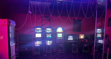 Працював у "закритом...