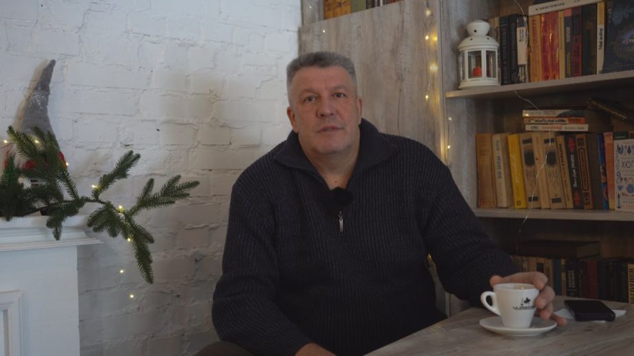 История Александра Варицева, вернувшегося домой под обстрелы (ВИДЕО)