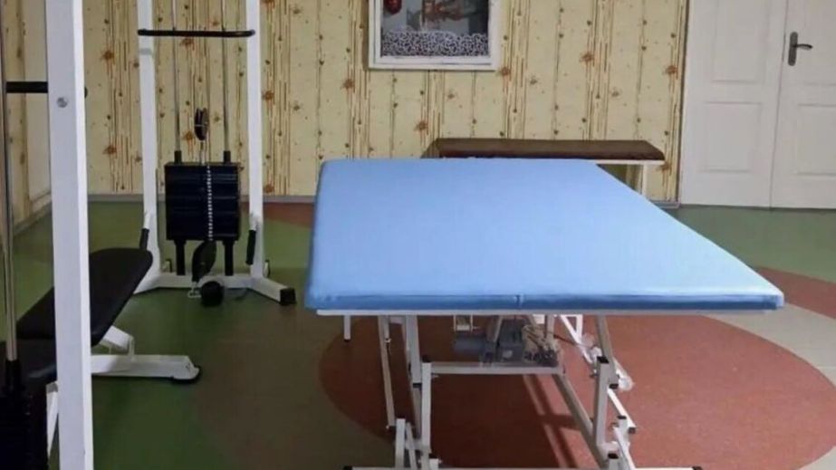 У Дніпрі керівник лікарні міг переплатити за реабілітаційне обладнання пів мільйона гривень (ФОТО)