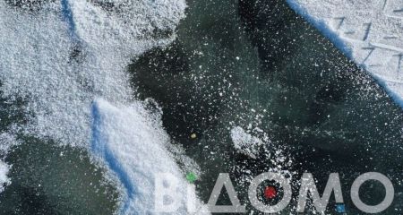 На Днепропетровщине мужчина провалился под лед (ФОТО)