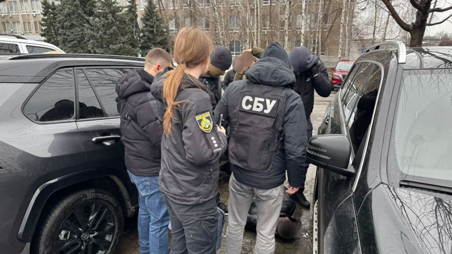 "Непридатність" за $7000: у Дніпрі адвоката підозрюють у торгівлі фіктивними довідками (ФОТО)