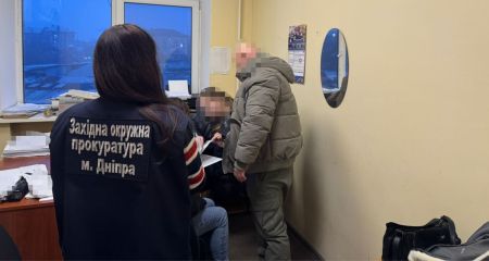 У Дніпрі 8-річній дитині прооперували здорову руку замість травмованої: судитимуть двох лікарів