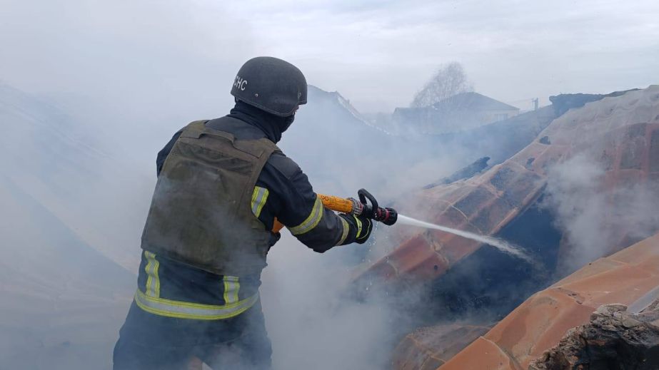Упродовж 20 лютого росіяни атакували два райони Дніпропетровщини: постраждали троє людей (ФОТО)