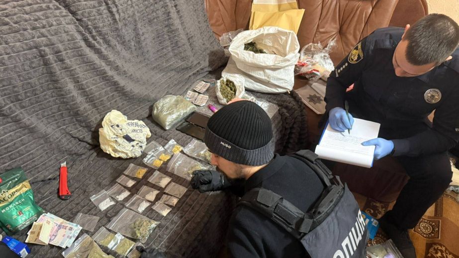 У Дніпрі перекрили канал постачання наркотиків до колонії з щомісячним обігом на 1 млн гривень (ФОТО, ВІДЕО)