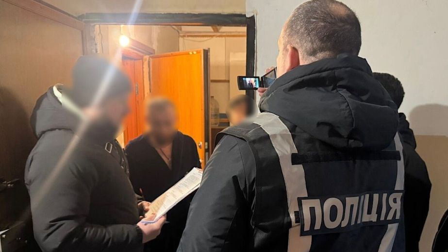 В Днепре мужчина за 15 тысяч гривен обещал "договориться" за успешный экзамен по вождению