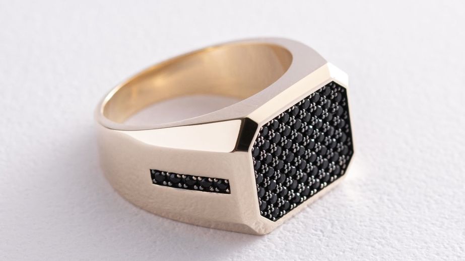 Перстни для мужчин: стиль, статус и характер в одном украшении
