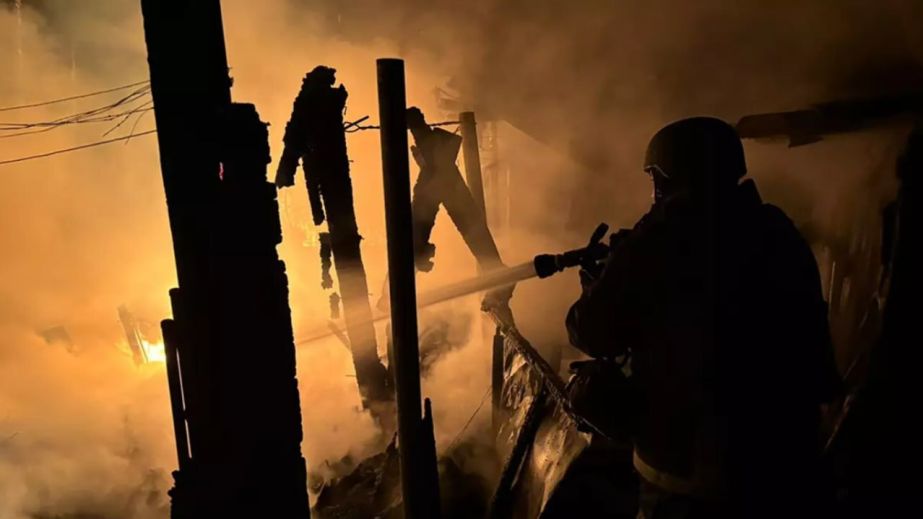 У Павлограді вночі ледь не згорів приватний будинок (ФОТО)