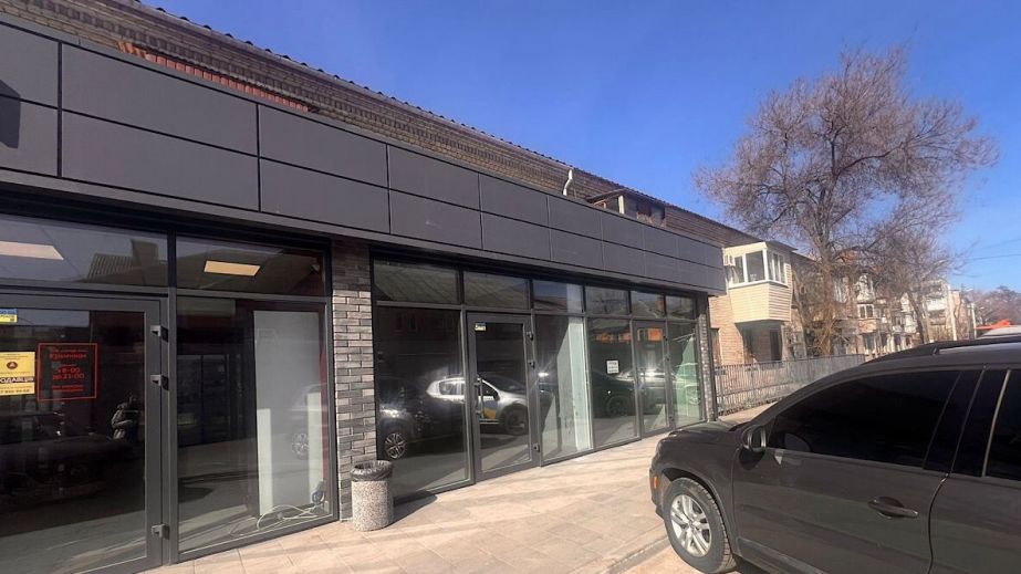 У Дніпрі підприємиця самовільно захопила землю на території міста і організувала незаконне будівництво (ФОТО)