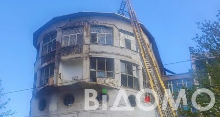 У Дніпрі через атаку БпЛА горіла будівля радіостанції Europa Plus (ФОТО)