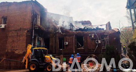 Из-под завалов разбитого врагом дома в Днепре достали тело еще одного погибшего