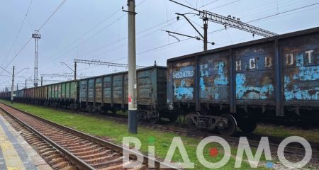 Скандал на вокзале Кривой Рог-Главный: пассажир избил проводника поезда в Одессу (ФОТО, ВИДЕО)