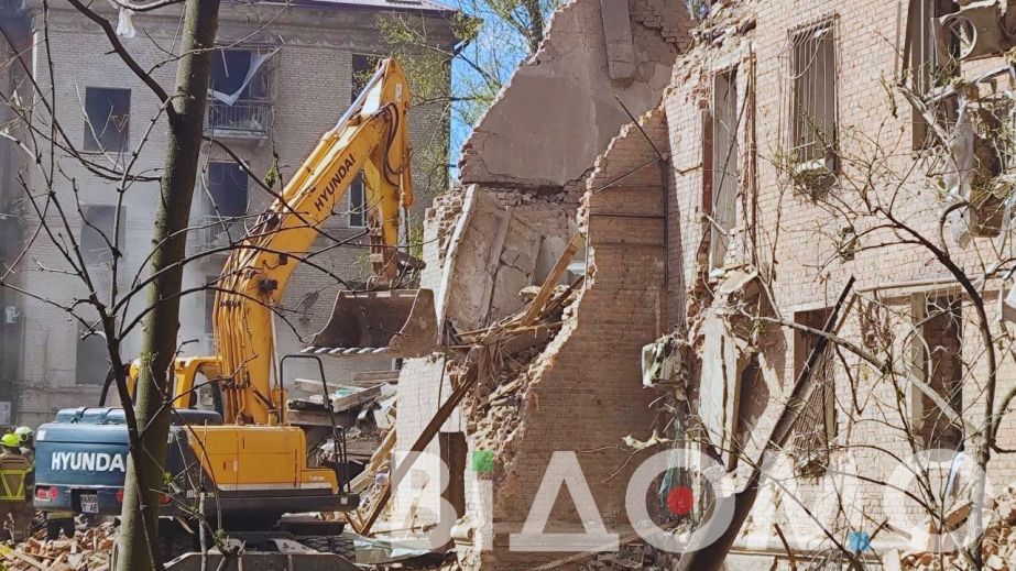 Повторный удар БпЛА в жилой дом в Днепре 25 апреля: есть новые пострадавшие