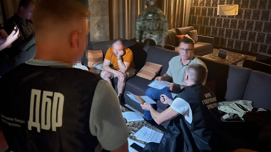Нардепу Тищенку оголосили підозру за події у Дніпрі з ексвійськовим ЗСУ (ФОТО)