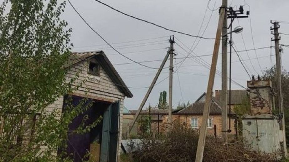 Энергетики вернули свет в дома более 1,3 тысячи семей на Днепропетровщине