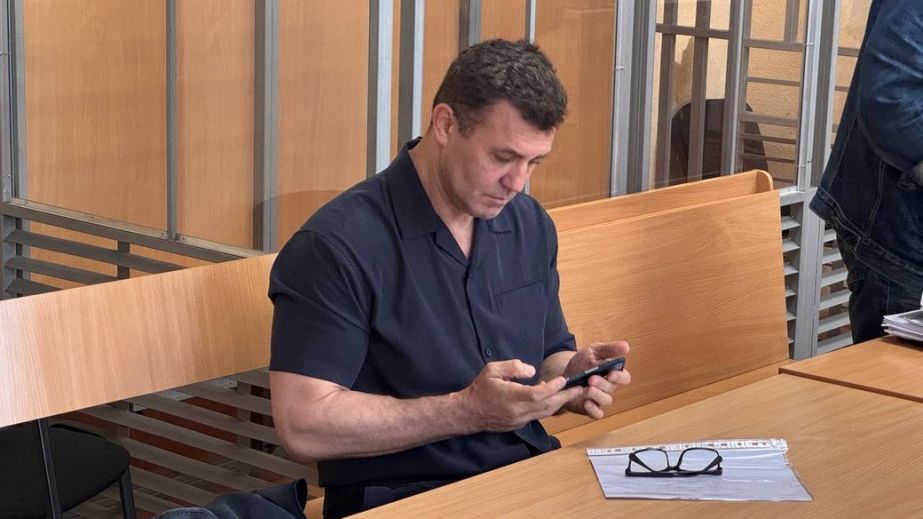 Нардеп Тищенко прибыл в суд в Днепре после принудительного привода по делу о нападении на эксвоенного
