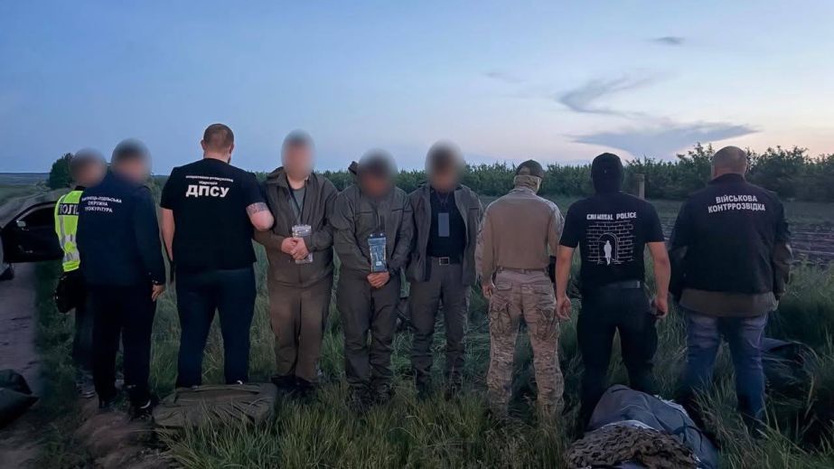 Житель Днепропетровщины пытался бежать в Молдову через нелегальную схему с расчетом в крипте (ФОТО)