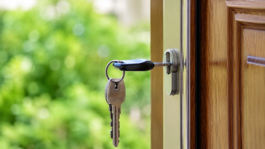 У Нікополі в зачиненій квартирі виявили мертву людину