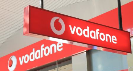Из-за ночной массированной атаки РФ в работе Vodafone возможны масштабные сбои: что известно