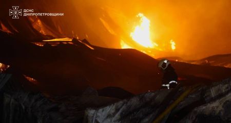 Кількість загиблих унаслідок нічної атаки на Дніпро зросла до чотирьох: з-під завалів дістали тіло ще однієї людини