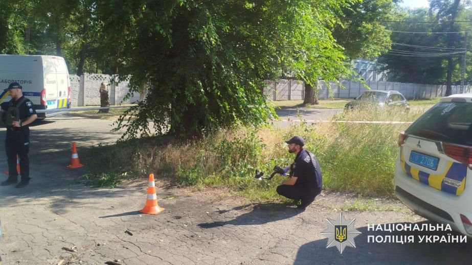 Швырнул гранату в полицейского и представителя ТЦК: в Каменском будут судить 50-летнего мужчину (ФОТО)