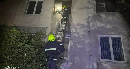 В Днепре во время пожара в многоквартирном доме погиб мужчина
