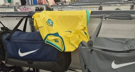 Взув брендові кросів...