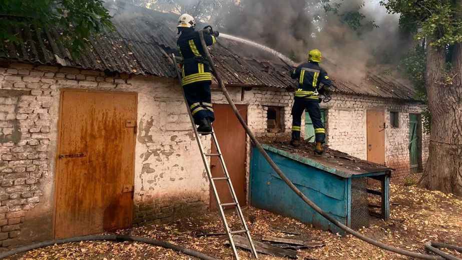 У Кривому Розі горіли одразу п’ять сараїв