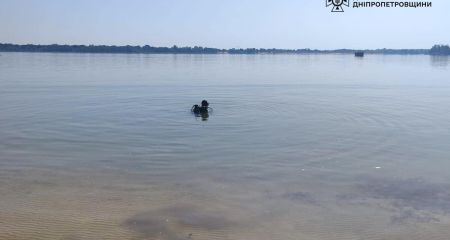 На Днепропетровщине достали из воды тело мужчины, пропавшего во время купания накануне