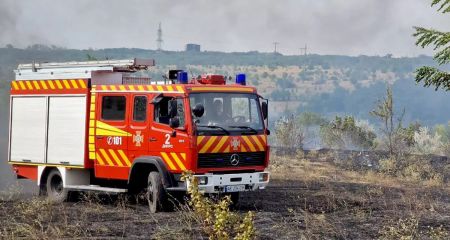 Спасатели Днепропетровщины потушили 182 пожара в экосистемах региона: есть пострадавшие