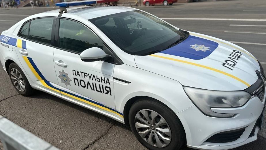 На Покровському у Дніпрі біля підʼїзду виявили труп (ФОТО)