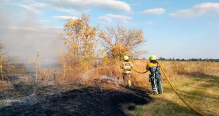 Вогнеборці Дніпропетровщині за добу 5 жовтня 76 разів гасили пожежі у регіоні