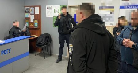 В Кривом Роге полицейский присвоил более 700 тысяч гривен умерших людей