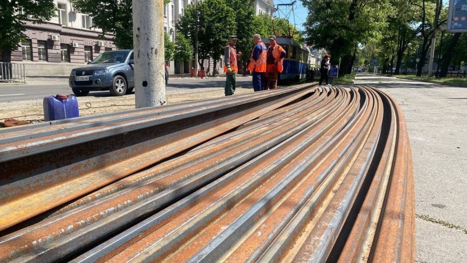 В Днепре начались ремонтные работы на трамвайном переезде просп. Мира-Донецкое шоссе