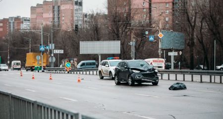 В Днепре на пешеходном переходе насмерть сбили человека (ФОТО, ВИДЕО)