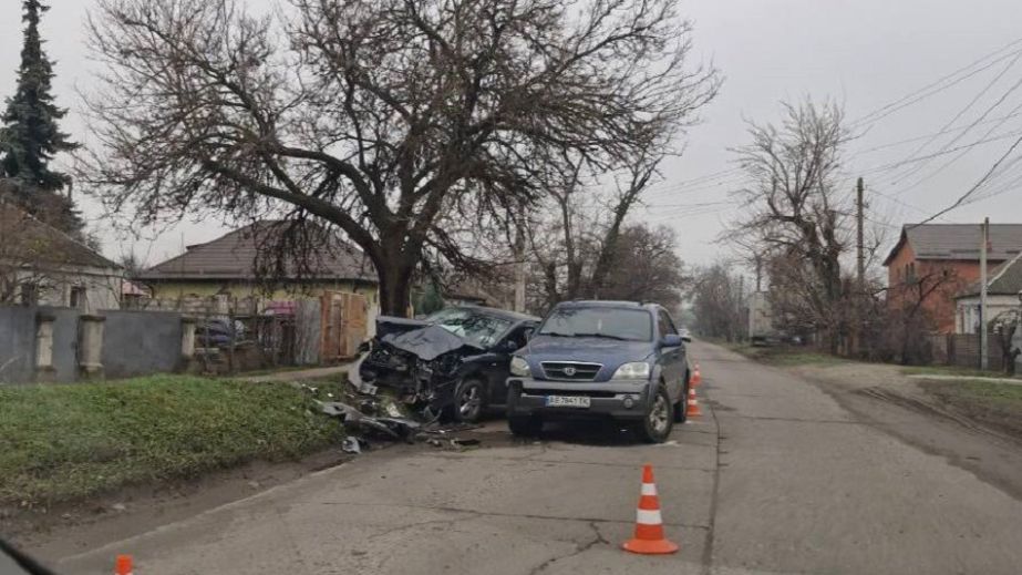 У Дніпрі на Німецькій зіткнулися дві автівки